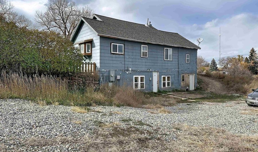 107 N Tisdale Ave, Buffalo, WY 82834 - 3 Beds, 2 Bath