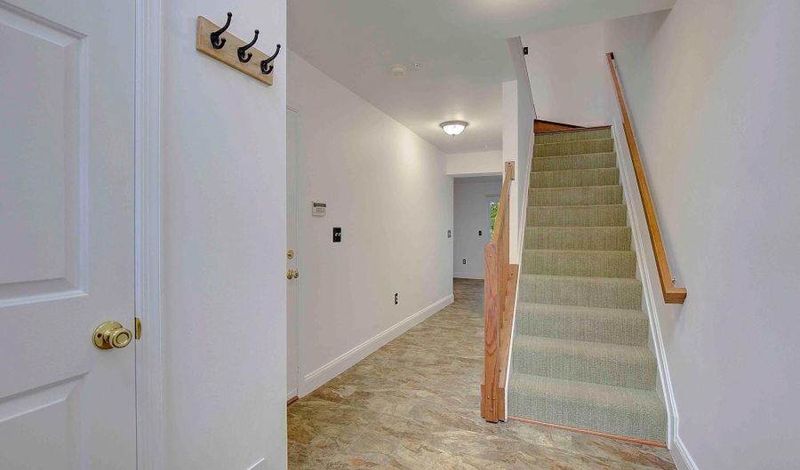 121 QUIET WATERS Pl, Annapolis, MD 21403 - 3 Beds, 3 Bath
