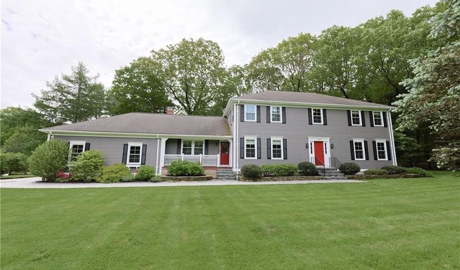 215 Adirondack Dr, East Greenwich, RI 02818 - 4 Beds, 3 Bath