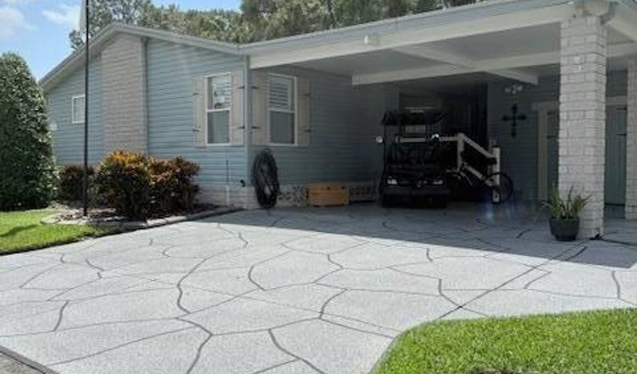 339 Waldorf Dr, Auburndale, FL 33823 - 3 Beds, 2 Bath