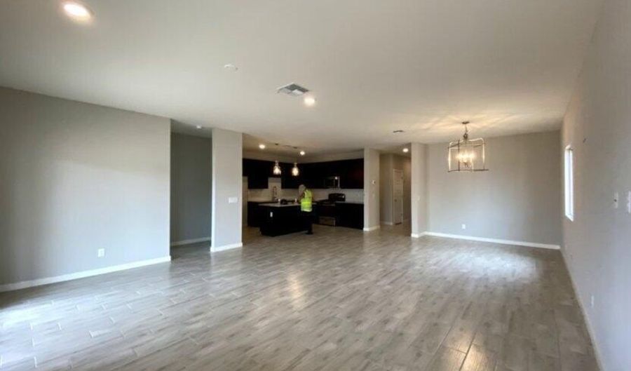 976 E White Wing Dr, Casa Grande, AZ 85122 - 4 Beds, 2 Bath