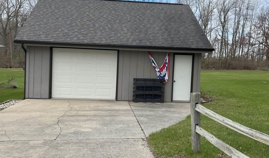 2885 N 300 W, Angola, IN 46703 - 3 Beds, 2 Bath