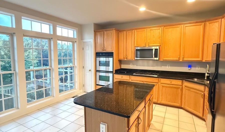 41824 PROGRESS Ter, Aldie, VA 20105 - 3 Beds, 4 Bath