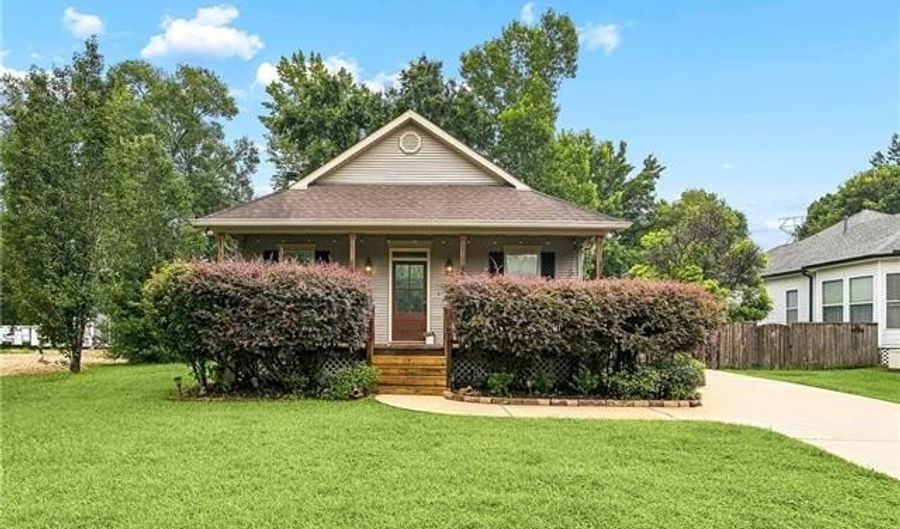 72118 STEPHEN St, Abita Springs, LA 70420 - 3 Beds, 2 Bath
