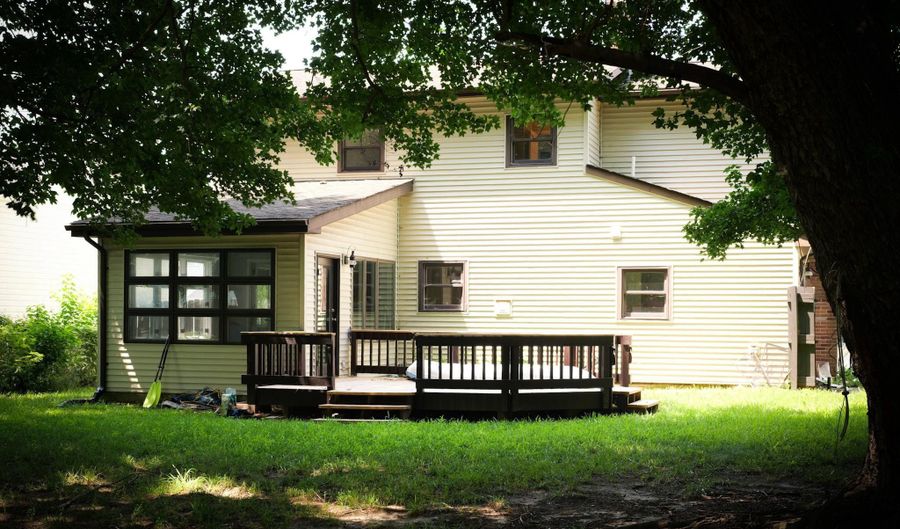 727 PEAR St, Dover, DE 19904 - 4 Beds, 2 Bath
