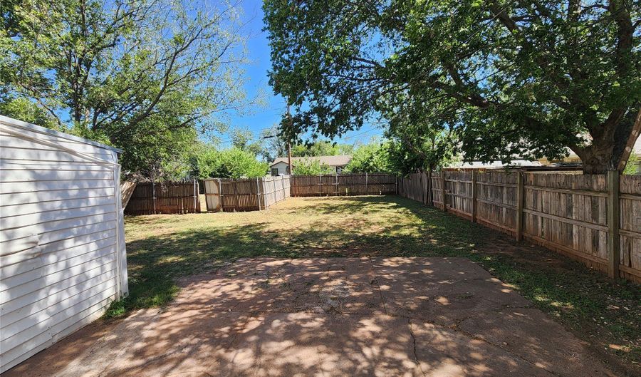 3249 S 11th St, Abilene, TX 79605 - 3 Beds, 1 Bath
