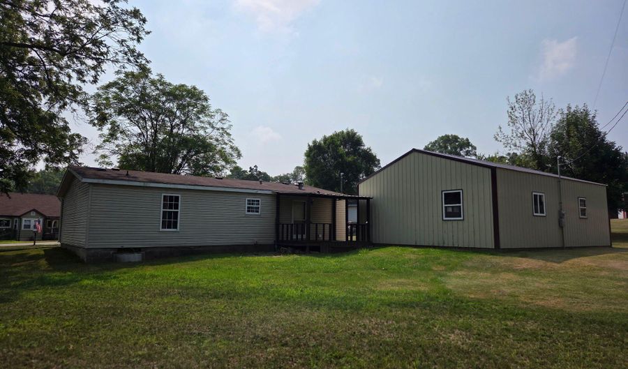 1113 Euclid Ave, Alma, MI 48801 - 3 Beds, 2 Bath