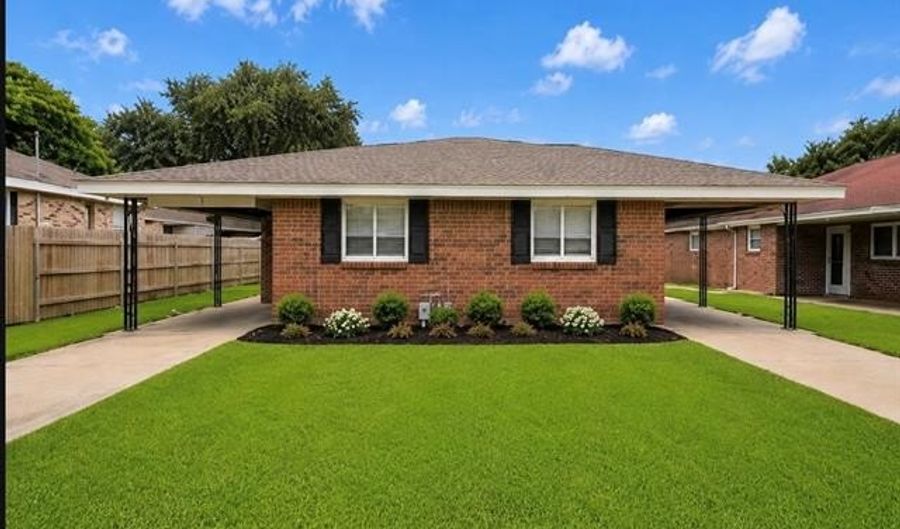 110 TAU St B, Belle Chasse, LA 70037 - 3 Beds, 2 Bath