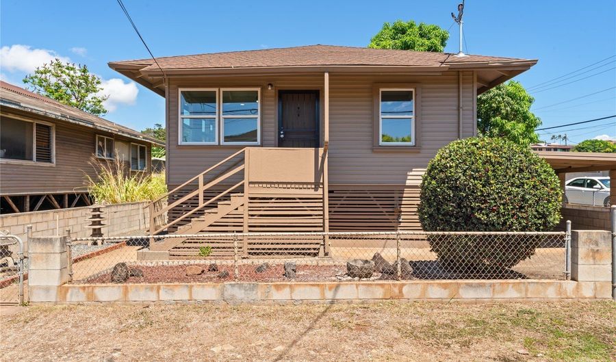 99-42 Kauhale St, Aiea, HI 96701 - 3 Beds, 1 Bath