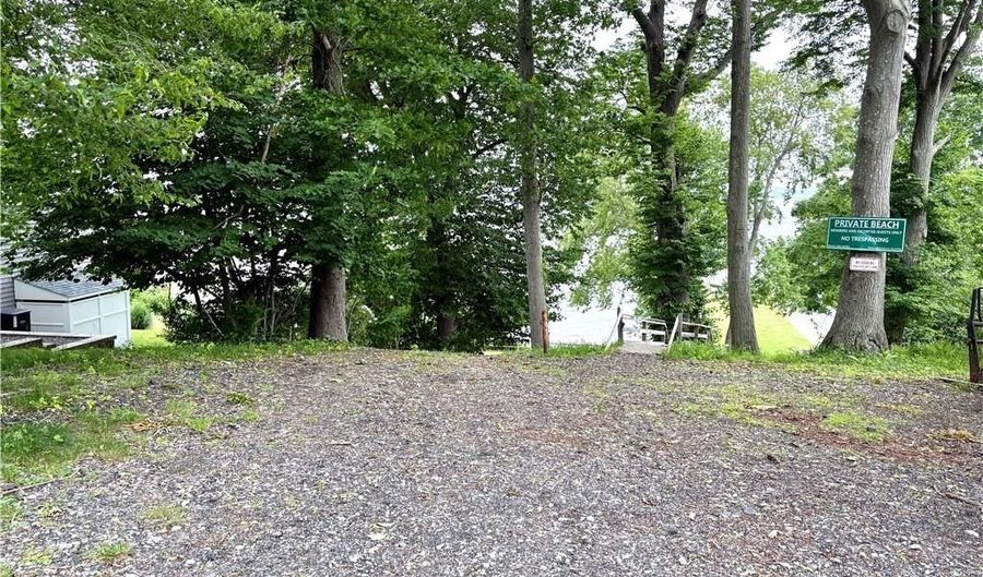 50 Clipper Way, Bristol, RI 02809 - 3 Beds, 2 Bath