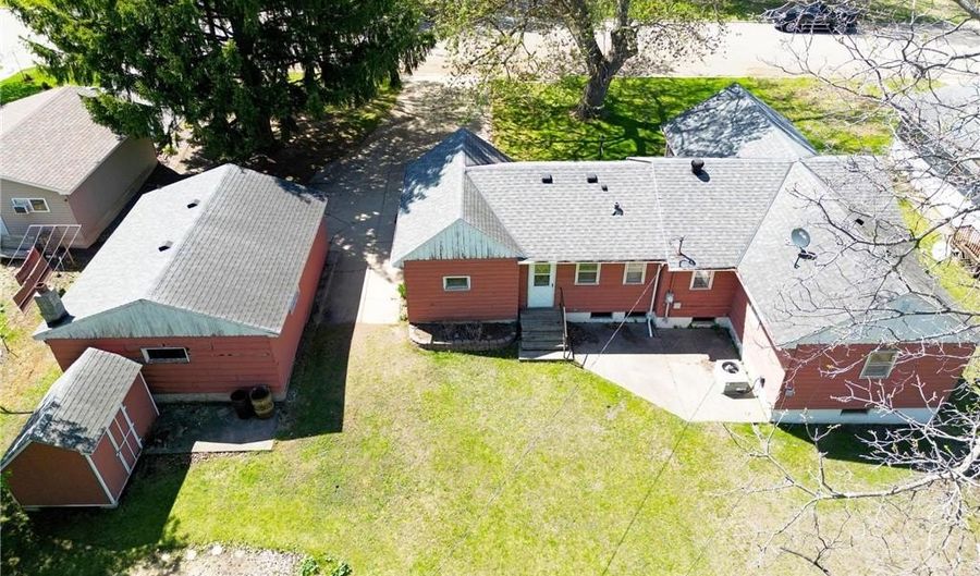 425 Cherry Ave N, Annandale, MN 55302 - 3 Beds, 1 Bath