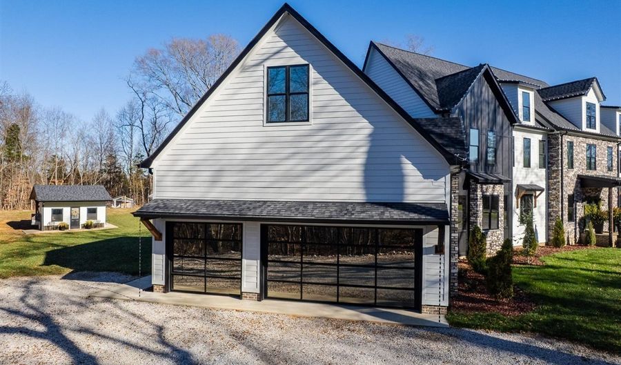 9154 Woodburn Allen Springs Rd, Alvaton, KY 42122 - 5 Beds, 6 Bath