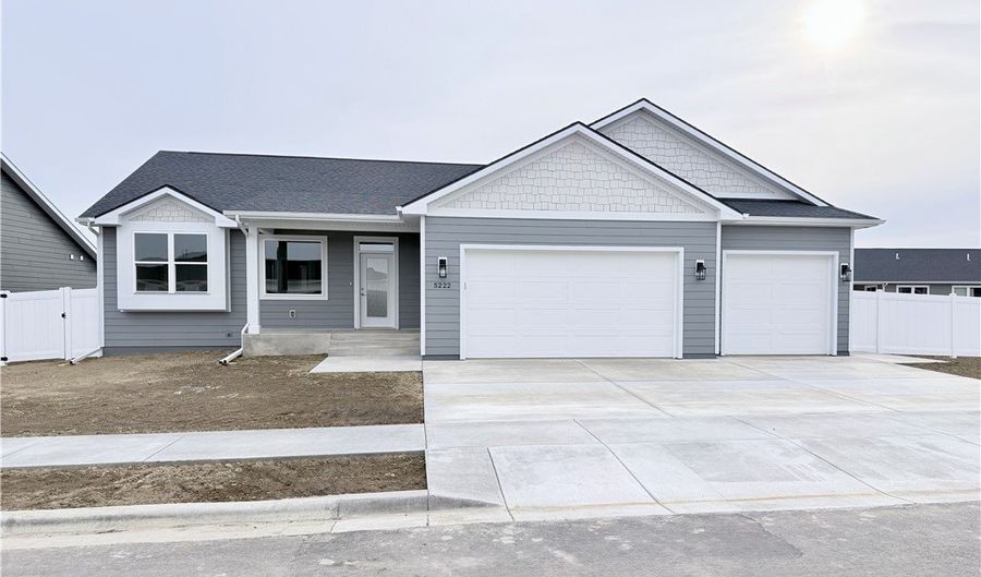 5222 Camp Ln, Billings, MT 59106 - 4 Beds, 3 Bath