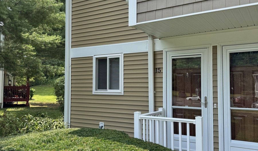 6 Rose Ln 2-15, Danbury, CT 06810 - 2 Beds, 2 Bath