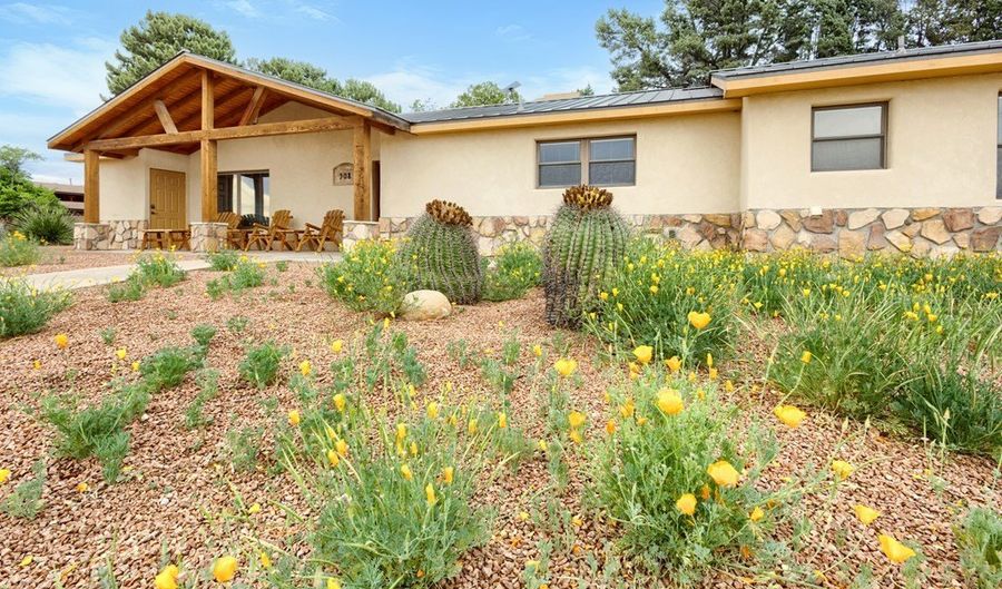 508 N Cockrell St, Alpine, TX 79830 - 3 Beds, 3 Bath