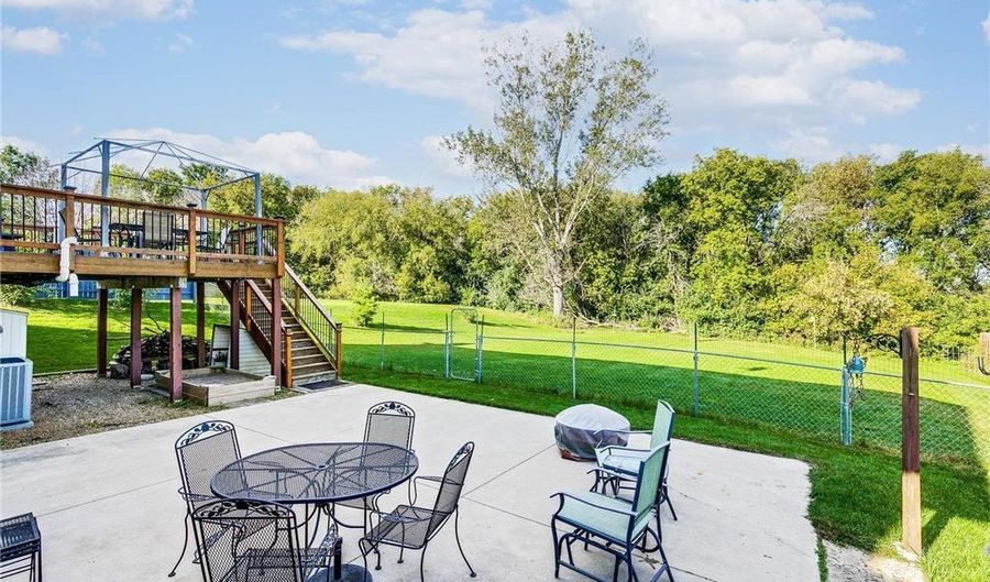 15979 Harwell Ave, Apple Valley, MN 55124 - 5 Beds, 4 Bath