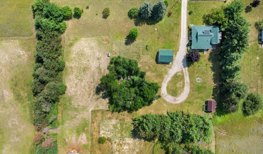 7925 M-68 Hwy, Alanson, MI 49706 - 3 Beds, 2 Bath