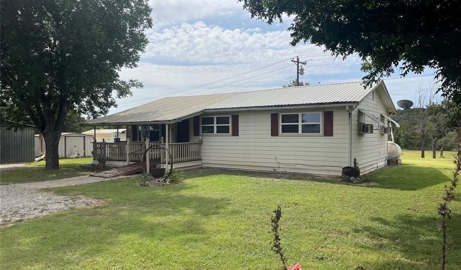 1100 County Road 270, Hico, TX 76457 - 3 Beds, 1 Bath
