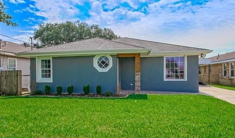 2121 MARGARET Ln, Meraux, LA 70075 - 4 Beds, 3 Bath