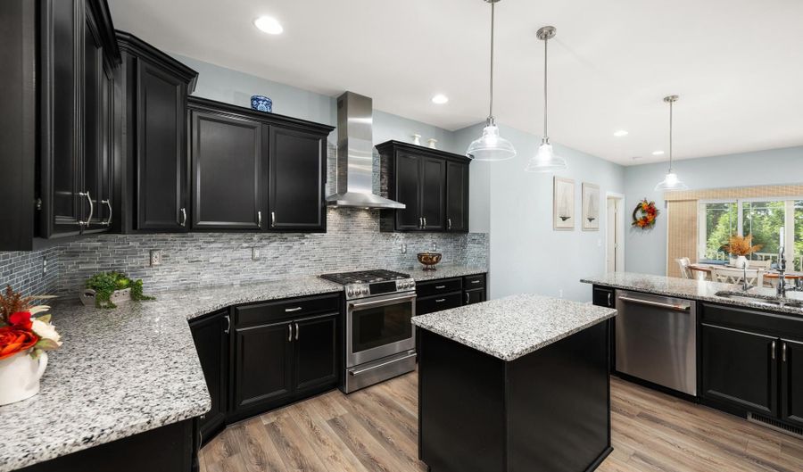 24860 MISTLETOE Dr, Georgetown, DE 19947 - 4 Beds, 2 Bath