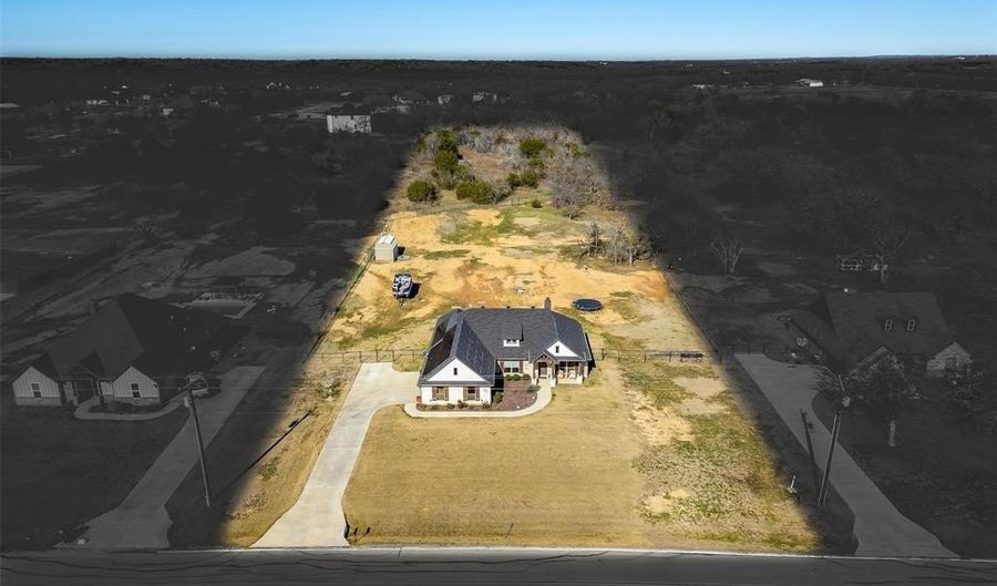 260 Wilson Bend Rd, Millsap, TX 76066 - 4 Beds, 2 Bath