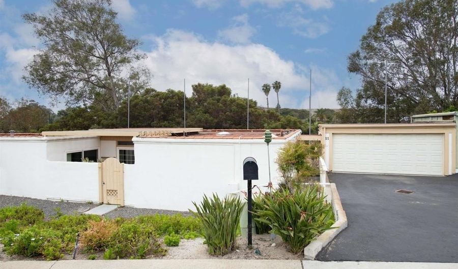 3621 Vista Campana S 11, Oceanside, CA 92057 - 2 Beds, 2 Bath