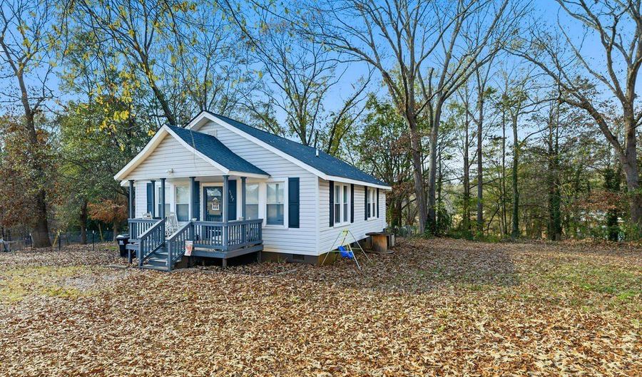 5107 Davis Cir, Anderson, SC 29625 - 3 Beds, 2 Bath