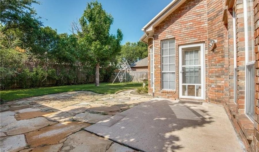 3876 Ridgelake Ct, Addison, TX 75001 - 3 Beds, 3 Bath
