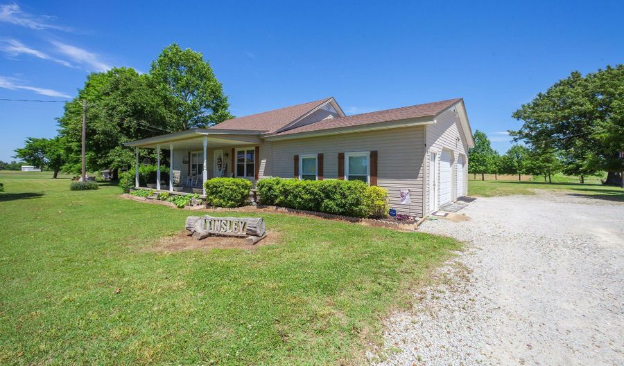 1584 Hawkins Ln, Bells, TN 38006 - 4 Beds, 2 Bath