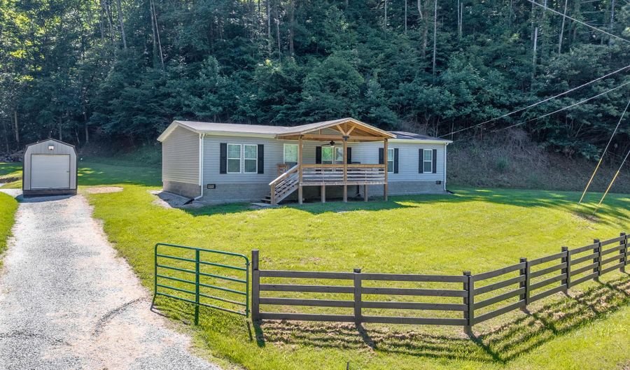 3750 Hunting Creek Rd, Bays, KY 41310 - 3 Beds, 2 Bath