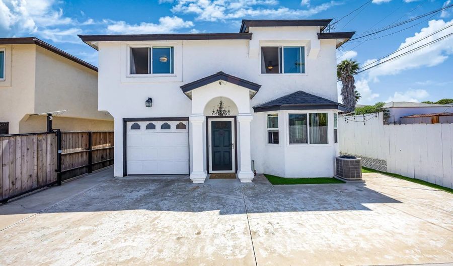 5778 Cumberland St, San Diego, CA 92139 - 3 Beds, 3 Bath