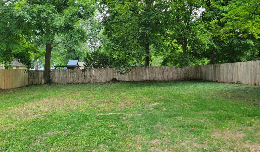 176 S Scott St, Adrian, MI 49221 - 4 Beds, 2 Bath
