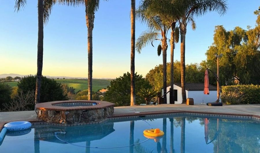 1650 Winterwarm Dr, Fallbrook, CA 92028 - 3 Beds, 3 Bath