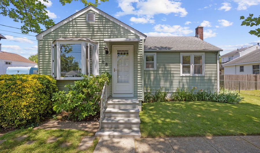 108 Bucknell Ave, Villas, NJ 08251 - 2 Beds, 1 Bath