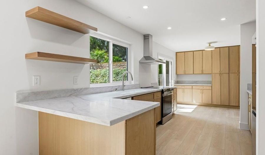 6739 Cantil St, Carlsbad, CA 92009 - 4 Beds, 3 Bath