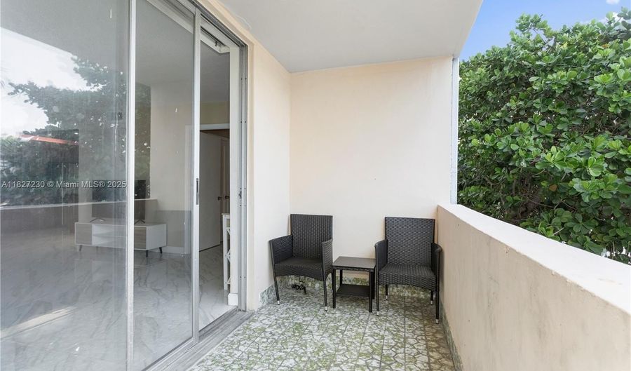 9440 W Bay Harbor Dr 2A, Bay Harbor Islands, FL 33154 - 1 Beds, 2 Bath