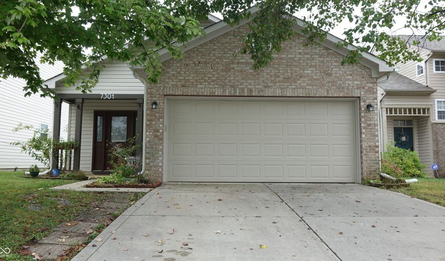 7301 Parklake Pl, Indianapolis, IN 46217 - 3 Beds, 2 Bath