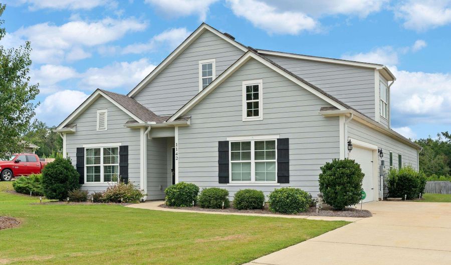 1142 MOUNTAIN LAUREL Cir, Moody, AL 35004 - 4 Beds, 3 Bath