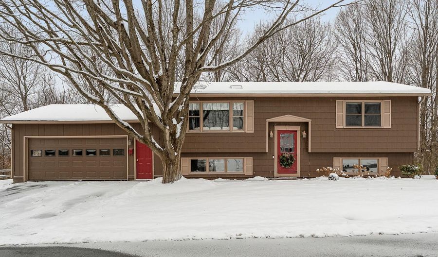 40 Sheridan St, Barre, VT 05641 - 3 Beds, 2 Bath