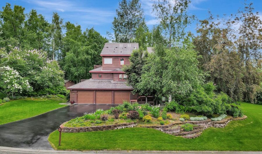 6110 Country Lane Cir, Anchorage, AK 99504 - 6 Beds, 5 Bath