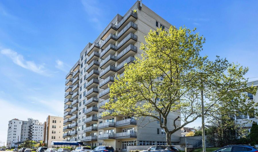 510 Deal Lake Dr 6B, Asbury Park, NJ 07712 - 1 Beds, 1 Bath