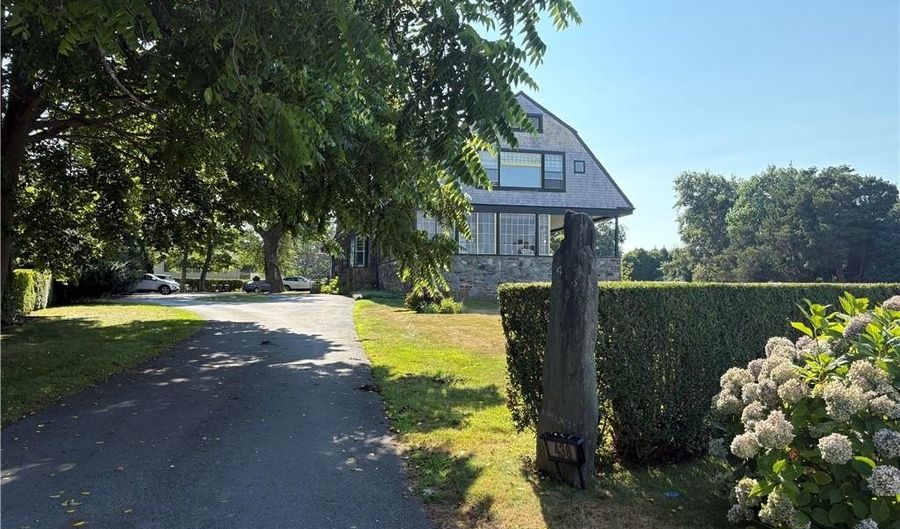 438 Wolcott Ave 2, Middletown, RI 02842 - 1 Beds, 1 Bath
