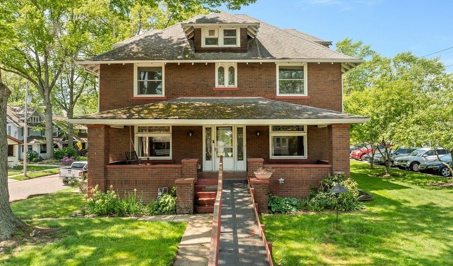 1447 S Arch Ave, Alliance, OH 44601 - 3 Beds, 3 Bath