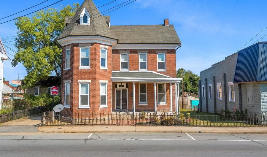 614 SALEM Ave, Hagerstown, MD 21740 - 4 Beds, 2 Bath