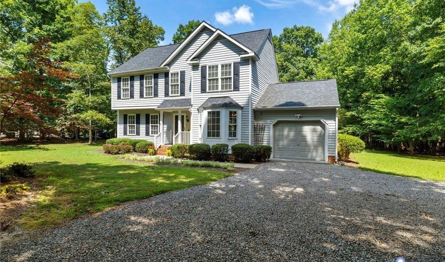 13048 Farrington Rd, Ashland, VA 23005 - 4 Beds, 3 Bath