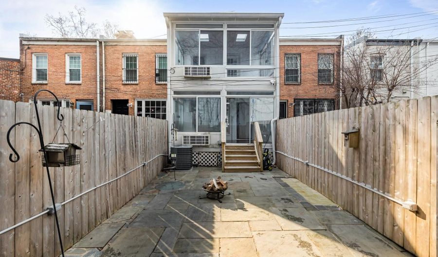 2420 I St NW, Washington, DC 20037 - 3 Beds, 4 Bath