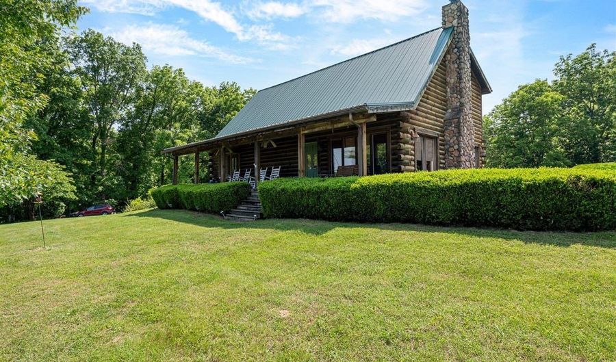 6797 New Gallatin Rd, Adolphus, KY 42120 - 3 Beds, 2 Bath