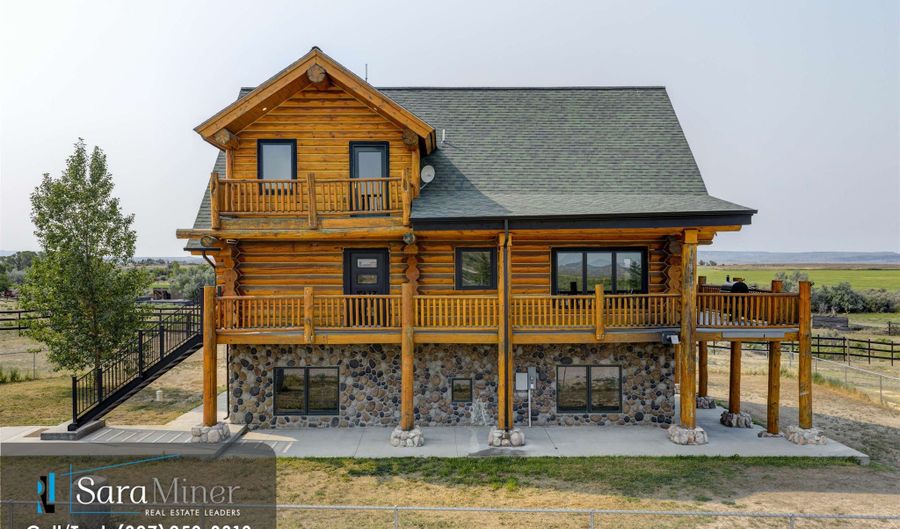 13876 Bates Creek Ln, Casper, WY 82604 - 4 Beds, 3 Bath
