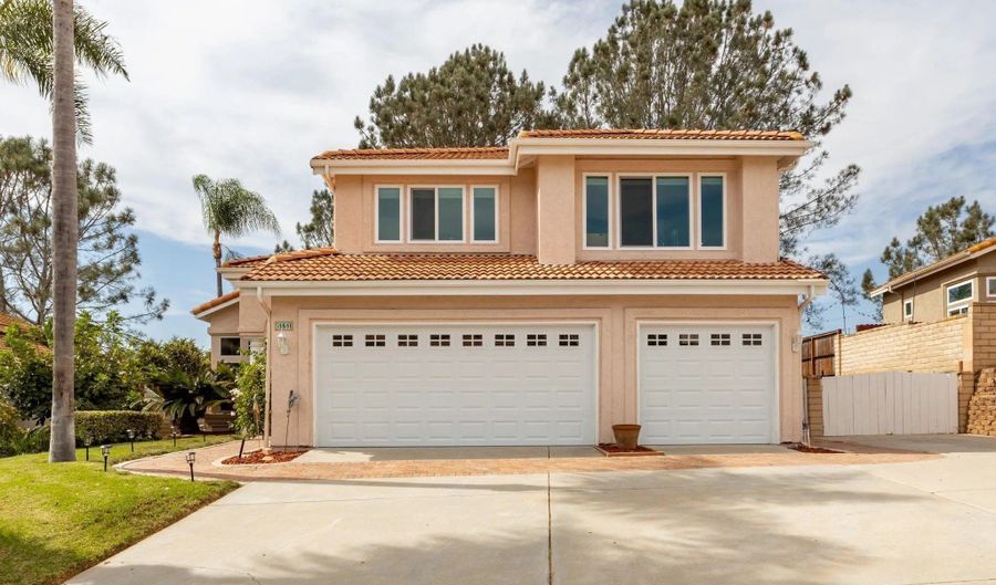 5151 Via Mindanao, Oceanside, CA 92057 - 5 Beds, 3 Bath