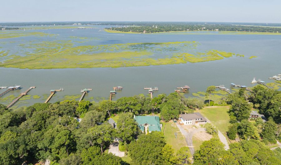 10 Settlers Cv, Beaufort, SC 29907 - 4 Beds, 4 Bath
